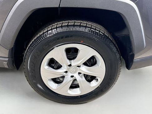 Certified 2025 Toyota RAV4 LE image 29