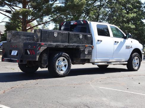Used 2018 RAM 3500 Tradesman w/ Chrome Appearance Group AWD/4WD image 5