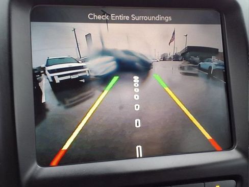 Used 2015 Jeep Cherokee Trailhawk w/ Comfort/Convenience Group image 17