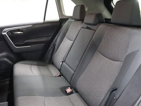 Used 2019 Toyota RAV4 XLE image 11