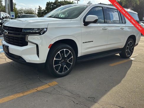 Certified 2024 Chevrolet Suburban RST image 3