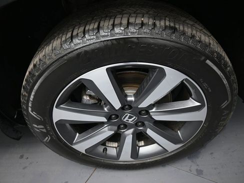 Certified 2023 Honda Pilot Touring image 15