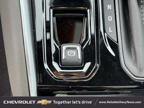 New 2026 Chevrolet Colorado ZR2 w/ Technology Package AWD/4WD image 19