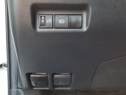 Used 2024 Toyota RAV4 LE AWD/4WD image 18