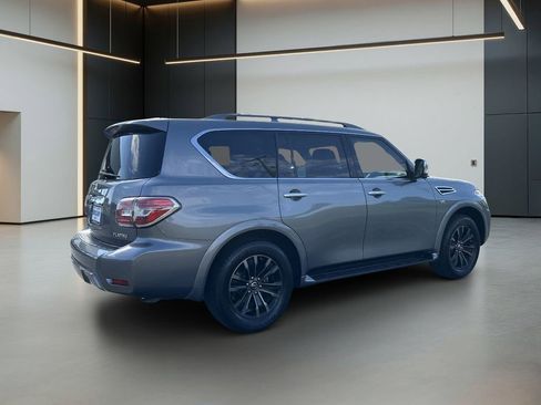 Used 2019 Nissan Armada Platinum w/ Captain's Chairs Package RWD image 5