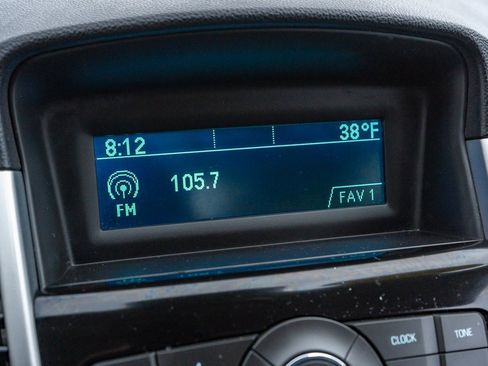 Used 2016 Chevrolet Cruze LS image 22