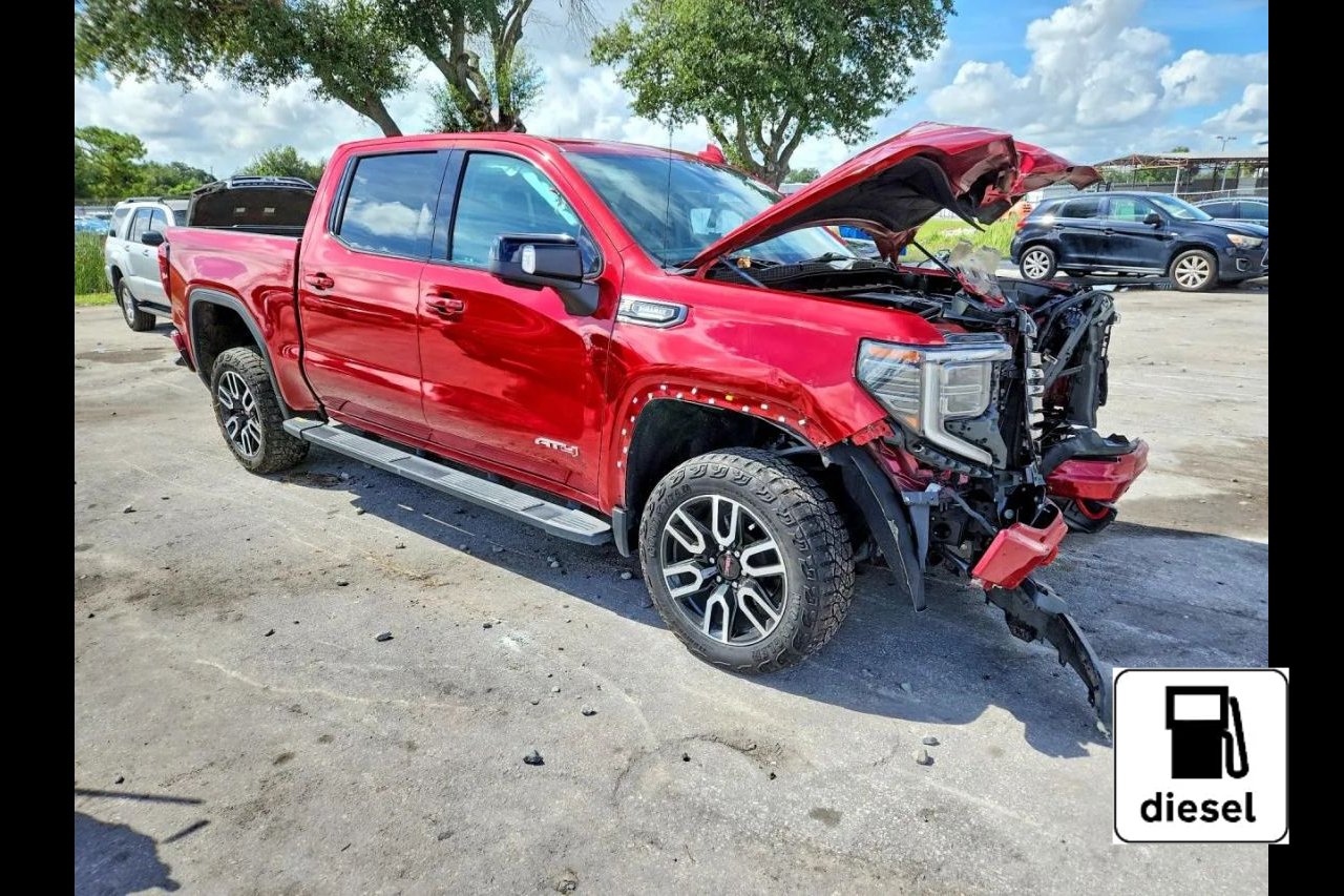 Used 2024 GMC Sierra 1500 AT4 w/ Technology Package AWD/4WD image 1