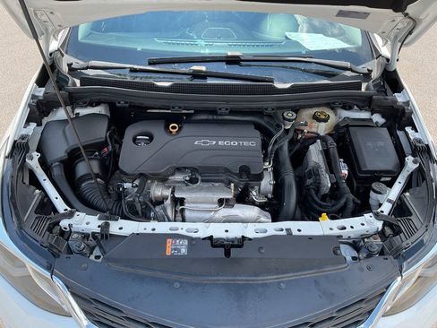 Used 2017 Chevrolet Cruze LT w/ Convenience Package FWD image 45