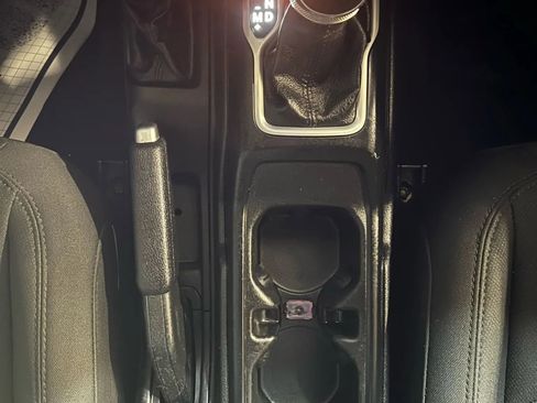 Used 2018 Jeep Wrangler Unlimited Sport AWD/4WD image 23