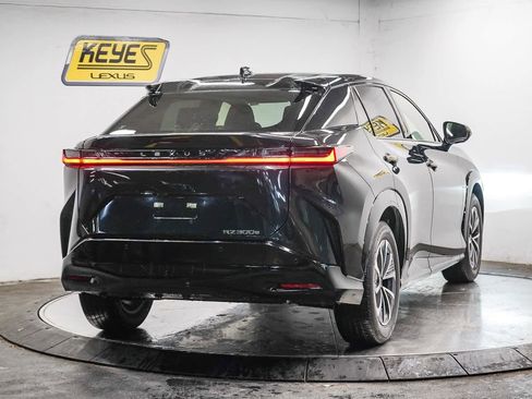 Used 2024 Lexus RZ 300e Premium image 4