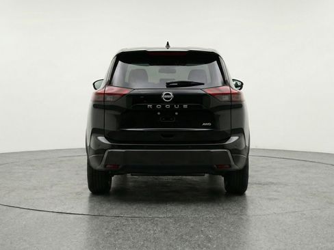 Used 2025 Nissan Rogue SV image 7