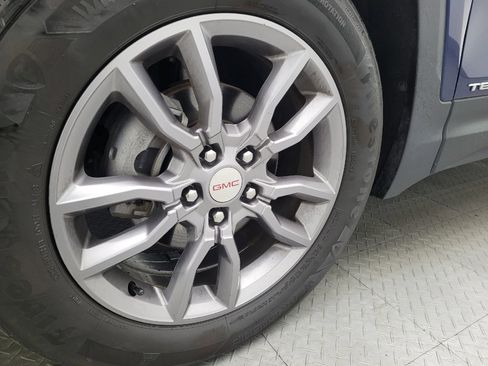 Used 2022 GMC Terrain SLT image 31