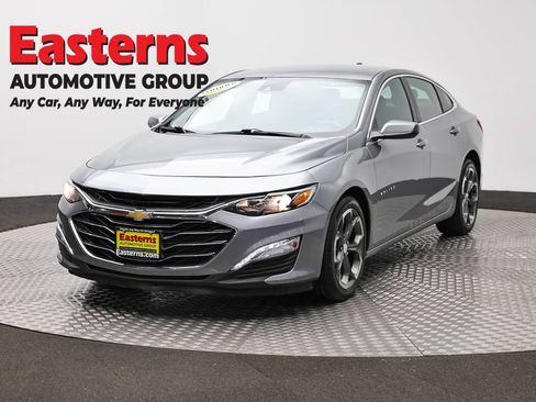 Used 2023 Chevrolet Malibu LT FWD image 1