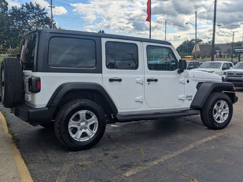 Used 2020 Jeep Wrangler Unlimited Sport S AWD/4WD image 10