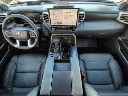 Used 2024 Toyota Sequoia Platinum AWD/4WD image 15
