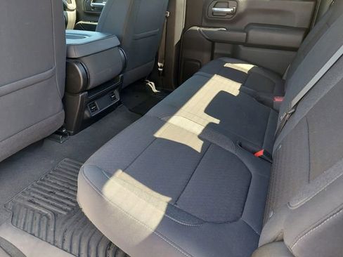 Used 2022 Chevrolet Silverado 2500 Custom w/ Custom Value Package AWD/4WD image 31