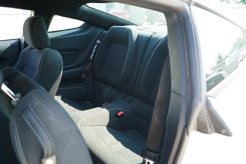 Used 2020 Ford Mustang Coupe RWD image 9