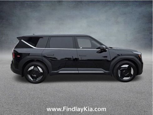 Certified 2026 Kia EV9 Light image 5