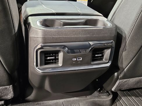 Used 2024 GMC Sierra 1500 SLT w/ SLT Convenience Package image 36