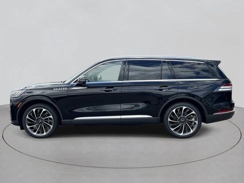 Used 2025 Lincoln Aviator Reserve w/ Illumination Package AWD/4WD image 2