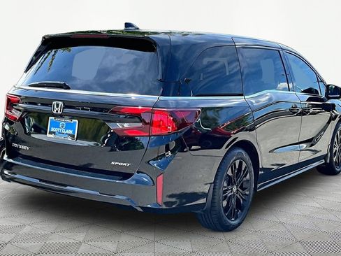 Used 2025 Honda Odyssey Sport-L image 6
