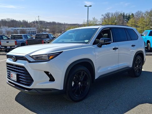 Certified 2026 Toyota Grand Highlander Limited image 3