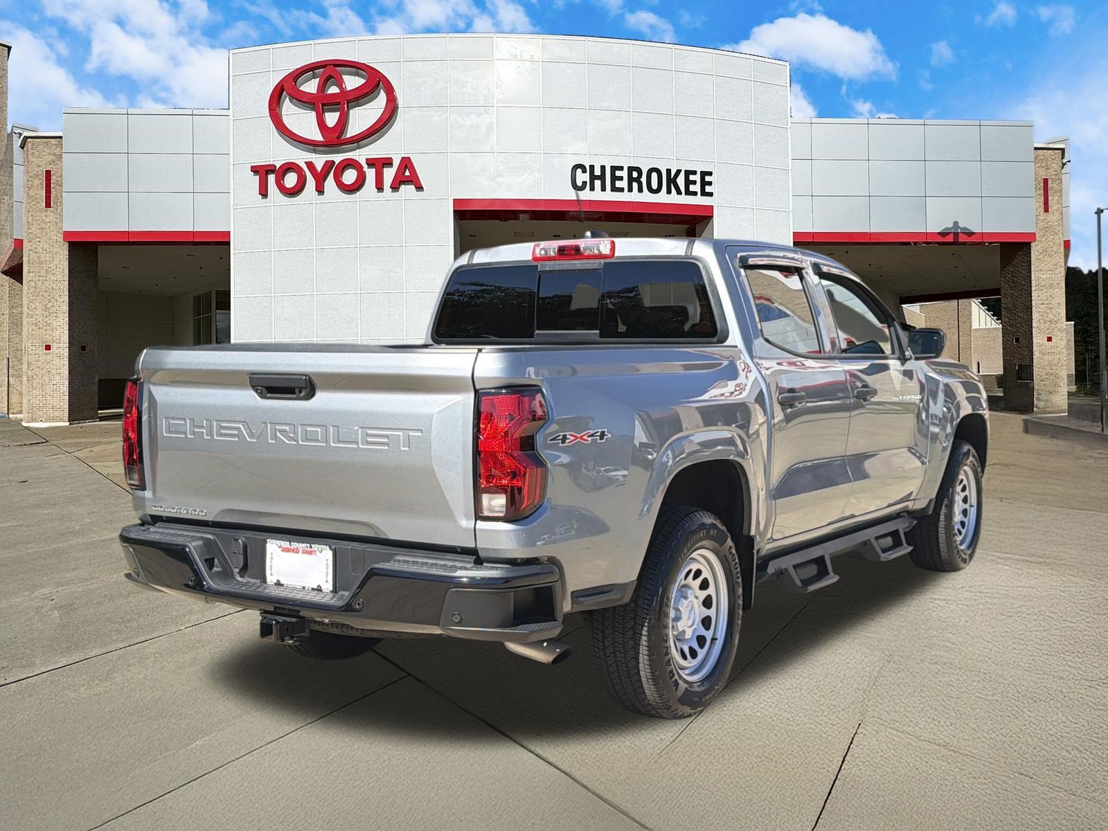 Used 2025 Chevrolet Colorado W/T w/ WT Convenience Package II AWD/4WD image 5