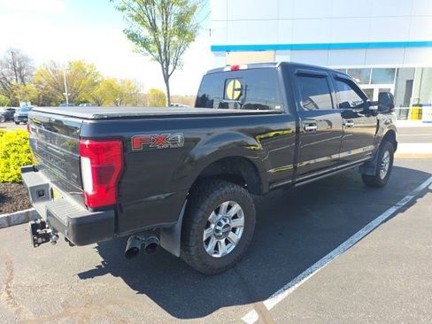 Used 2019 Ford F250 Platinum w/ Platinum Ultimate Package AWD/4WD image 4