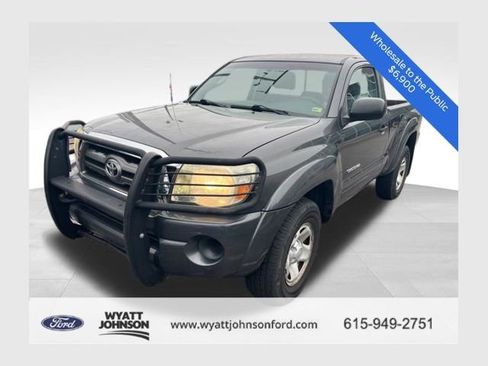 Used 2010 Toyota Tacoma 4x4 Regular Cab image 1