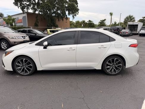 Used 2020 Toyota Corolla SE FWD image 4