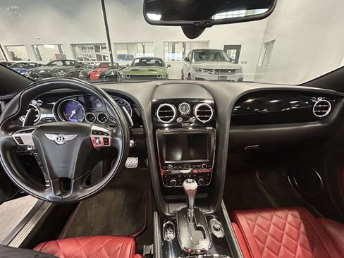 Used 2016 Bentley Continental GT image 11