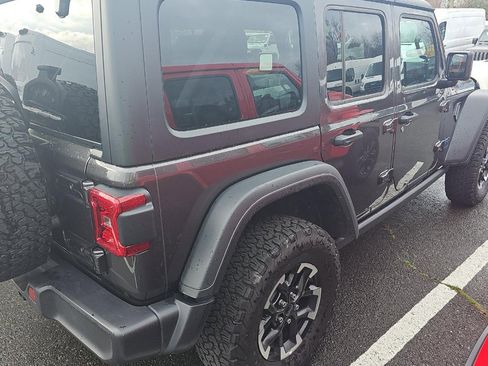 Used 2025 Jeep Wrangler Unlimited Rubicon 4xe w/ Convenience Group image 4