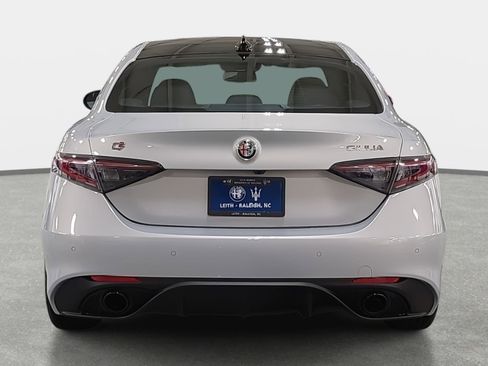 New 2025 Alfa Romeo Giulia w/ Veloce Package Rwd image 6