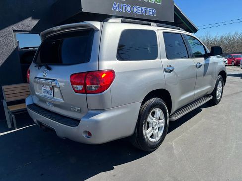 Used 2008 Toyota Sequoia Limited image 4