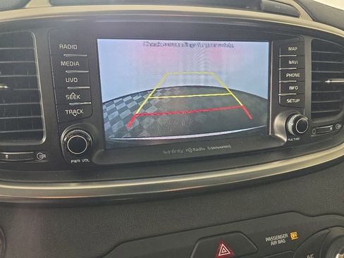 Used 2017 Kia Sorento SX AWD/4WD image 19