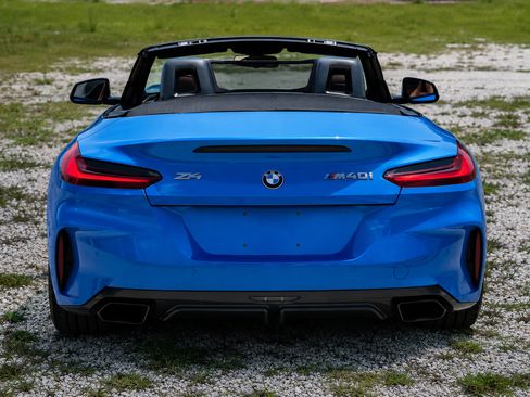 Used 2020 BMW Z4 M40i w/ Executive Package RWD image 12