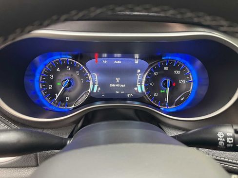 New 2026 Chrysler Pacifica Select w/ S Appearance Package FWD image 10