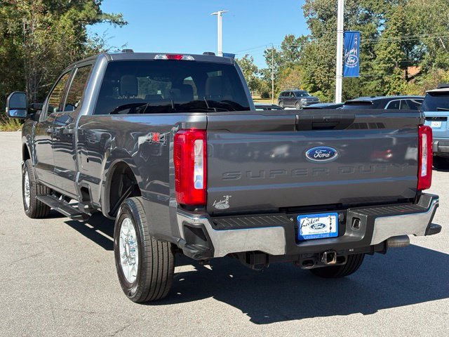 Used 2026 Ford F250 XLT AWD/4WD image 3