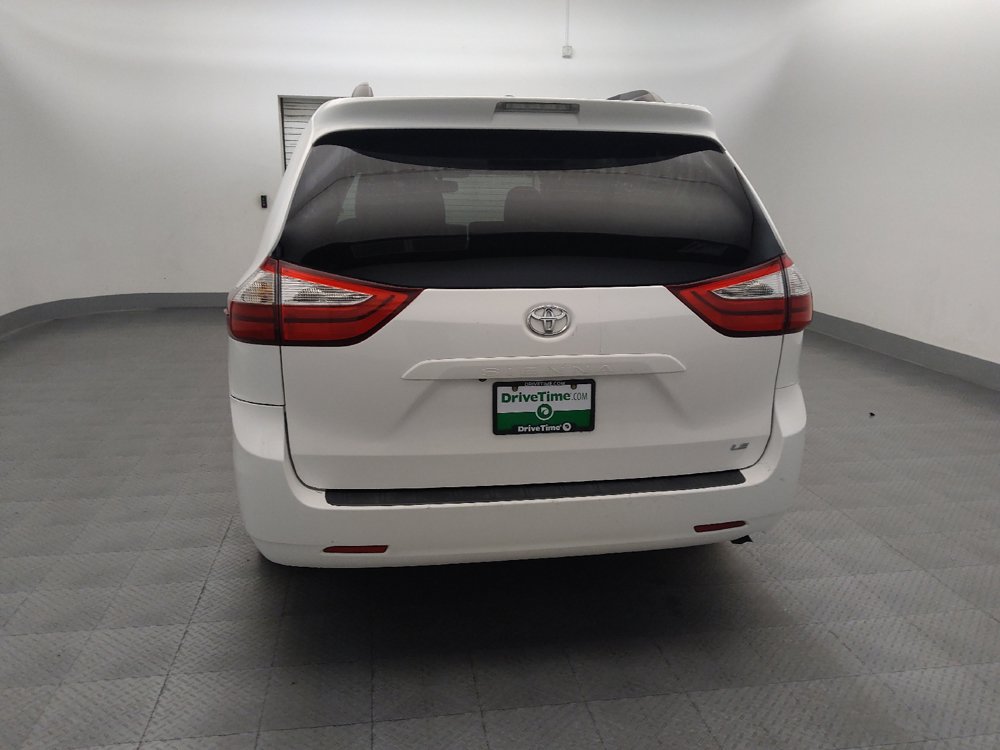 Used 2017 Toyota Sienna LE FWD image 6