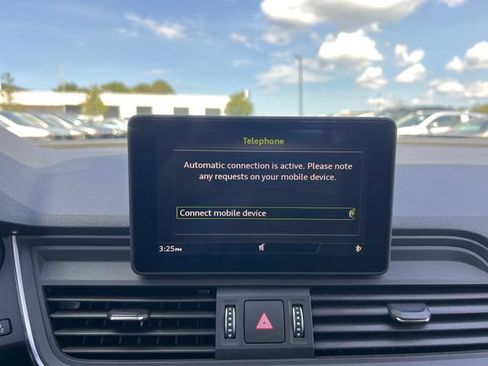 Used 2018 Audi Q5 2.0T Premium w/ Convenience Package AWD/4WD image 21