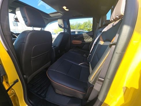 Used 2023 GMC Canyon AT4 w/ AT4 Premium Package image 28