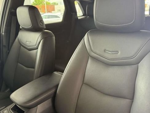 Used 2020 Cadillac XT5 Premium Luxury w/ LPO, Floor Liner Package AWD/4WD image 20