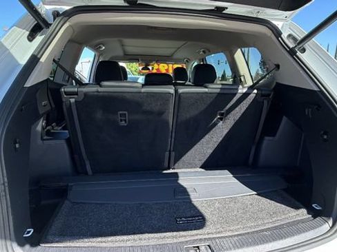 Used 2023 Volkswagen Atlas SE w/ Panoramic Sunroof Package AWD/4WD image 13
