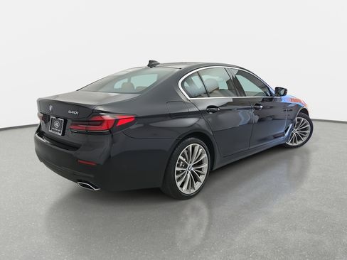 Used 2021 BMW 540i w/ Premium Package image 5