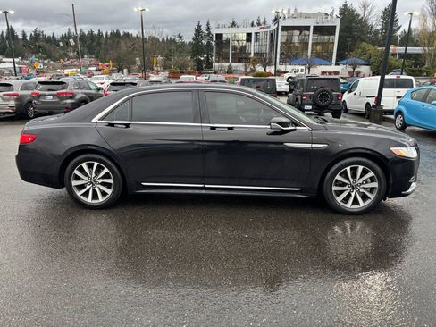 Used 2019 Lincoln Continental Premiere image 4
