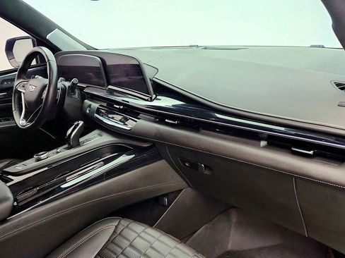 Used 2023 Cadillac Escalade V image 27