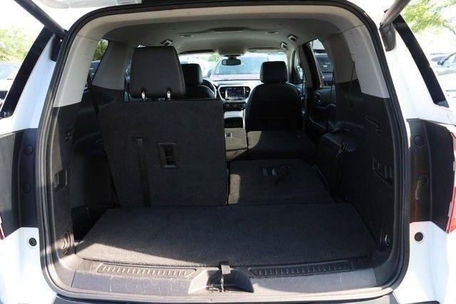 Used 2023 GMC Acadia SLT AWD/4WD image 8