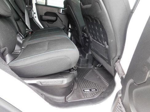 Used 2023 Jeep Wrangler Unlimited Rubicon 4xe image 20