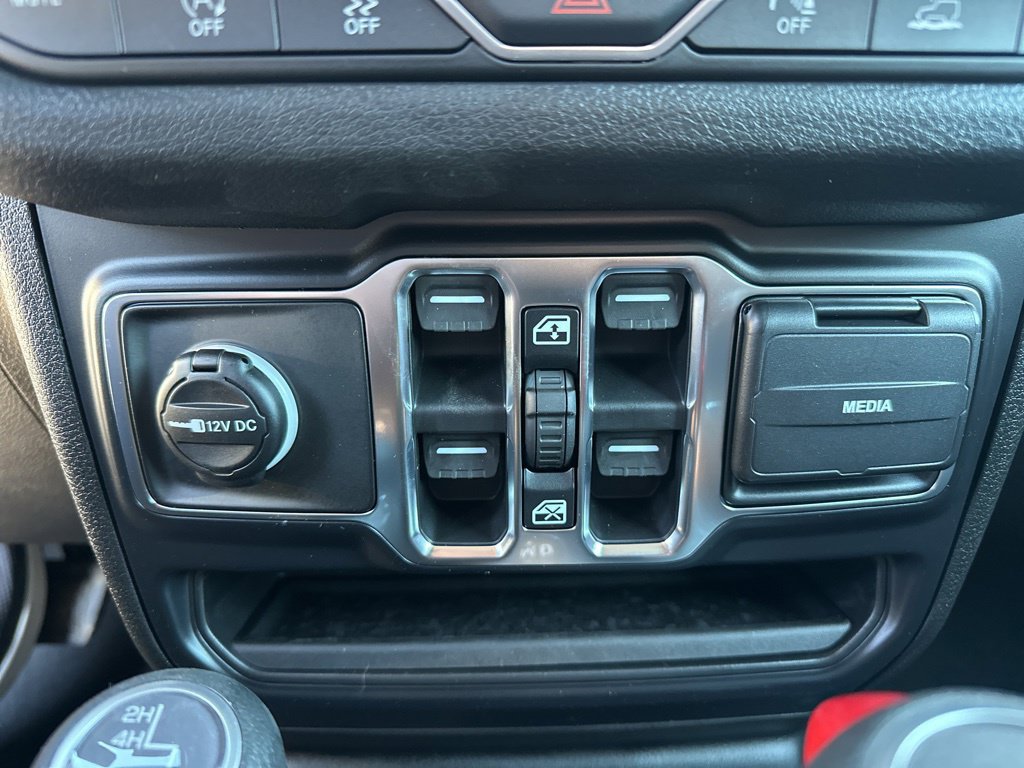 New 2026 Jeep Gladiator Sport AWD/4WD image 21