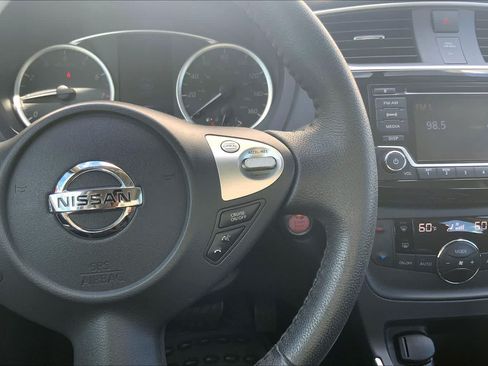 Used 2018 Nissan Sentra SV FWD image 25